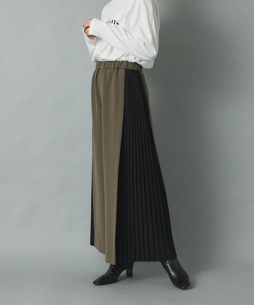 RIVE DROITE（リヴドロワ）の「スタイリングをモードに引き締める　サイドプリーツパンツ（その他パンツ・レディース・ベージュ/カーキ・FREE）」の12枚目の写真