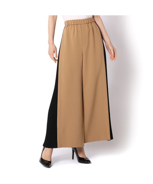 RIVE DROITE（リヴドロワ）の「スタイリングをモードに引き締める　サイドプリーツパンツ（その他パンツ・レディース・ベージュ/カーキ・FREE）」の17枚目の写真