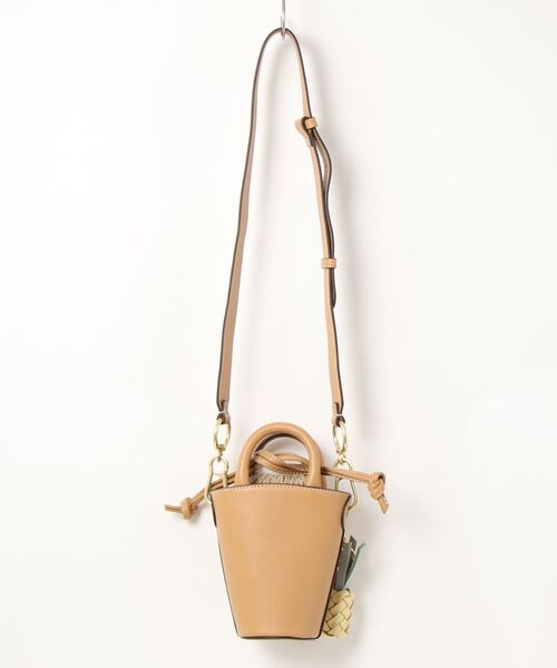 SEE BY CHLOE（シーバイクロエ）の「CECILYA / ミニトートバッグ　MINI TOTE（ショルダーバッグ・レディース・ベージュ・FREE）」の2枚目の写真