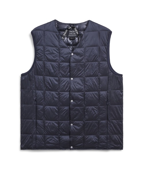 TAION(タイオン)の「【TAION】タイオン V NECK BUTTON DOWN VEST TAION-001(ダウンベスト・メンズ・ブラック系その他/ネイビー/パープル系その他/サンドベージュ/グリーン系その他/オリーブ/ダークブラウン/オフホワイト/チャコールグレー/ベージュ/レッド系その他/ダークグレー/ベージュ系その他/ブラック/ミント/ブルー系その他/ネイビー系/カーキ/グレー・LARGE/X-LARGE/MEDIUM/SMALL)」の17枚目の写真