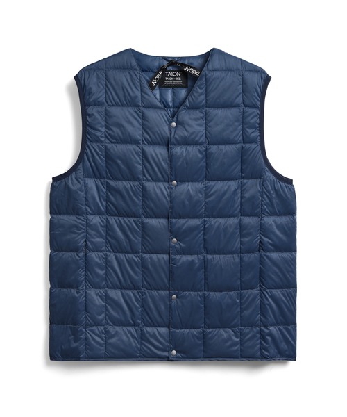 TAION(タイオン)の「【TAION】タイオン V NECK BUTTON DOWN VEST TAION-001(ダウンベスト・メンズ・ブラック系その他/ネイビー/パープル系その他/サンドベージュ/グリーン系その他/オリーブ/ダークブラウン/オフホワイト/チャコールグレー/ベージュ/レッド系その他/ダークグレー/ベージュ系その他/ブラック/ミント/ブルー系その他/ネイビー系/カーキ/グレー・LARGE/X-LARGE/MEDIUM/SMALL)」の16枚目の写真