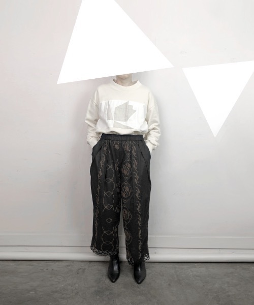 mudoca（ムドカ）の「タックギャザーパンツ -とくべつな場所-（その他パンツ・レディース・ベージュ/スミクロ・FREE）」の3枚目の写真