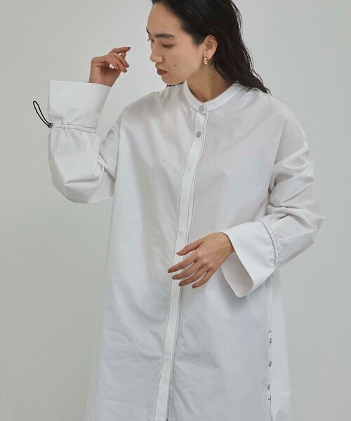 CITY TOKYO（シティトウキョウ）の「カラーステッチロングシャツワンピース（ワンピース・レディース・ホワイト・1/2）」の4枚目の写真
