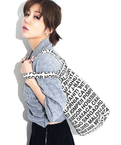 CONVERSE（コンバース）の「CONVERSE DESIGNED BY MEG / トートバッグ（トートバッグ・レディース・ブラック/クリーム・ONE SIZE）」の3枚目の写真