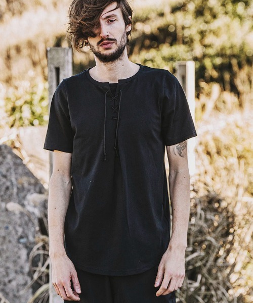 NO ID.(ノーアイディ)の「mt7727- レースアップラウンドT Tシャツ(Tシャツ/カットソー・メンズ・ブラック/ホワイト/カーキ・1/2)」の7枚目の写真
