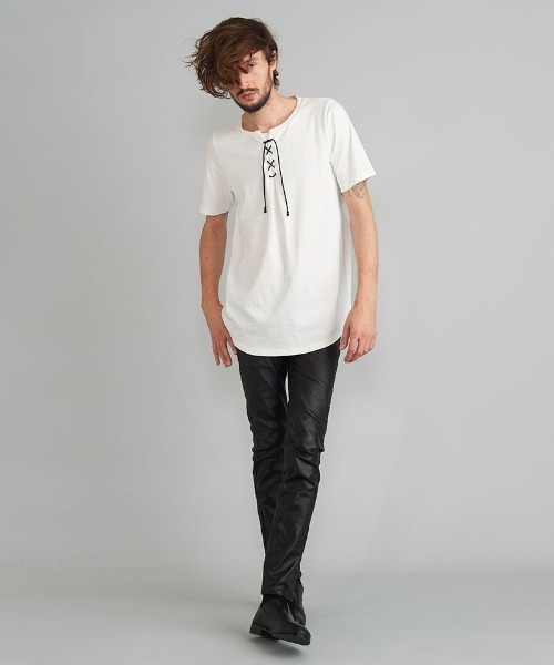 NO ID.(ノーアイディ)の「mt7727- レースアップラウンドT Tシャツ(Tシャツ/カットソー・メンズ・ブラック/ホワイト/カーキ・1/2)」の22枚目の写真