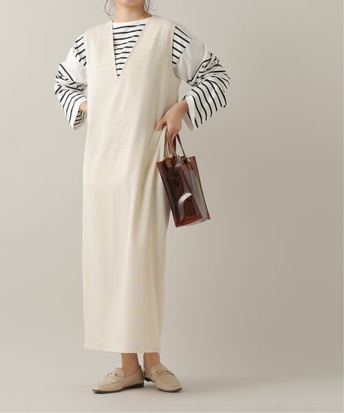frames RAY CASSIN（フレームスレイカズン）の「リネンライクVネックノースリワンピース（ジャンパースカート・レディース・ブラック/アイボリー系/ベージュ/ブラウン・FREE）」の6枚目の写真