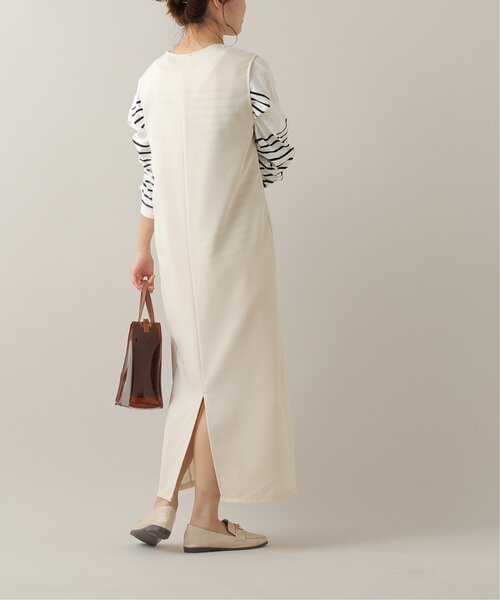 frames RAY CASSIN（フレームスレイカズン）の「リネンライクVネックノースリワンピース（ジャンパースカート・レディース・ブラック/アイボリー系/ベージュ/ブラウン・FREE）」の7枚目の写真