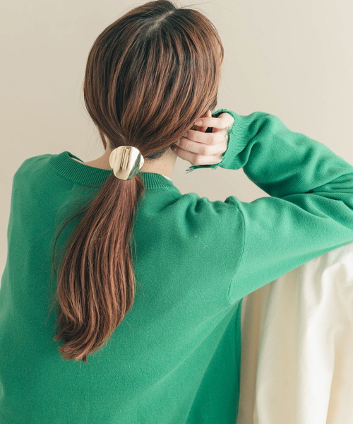 SMELLY(スメリー)の「ワイドカーブメタルヘアカフセット(ヘアゴム・レディース・ゴールド・-)」の2枚目の写真