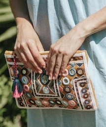 【LOVESTITCH】カリフォルニアの老舗ブランドが手掛けるミラー刺繍クラッチ