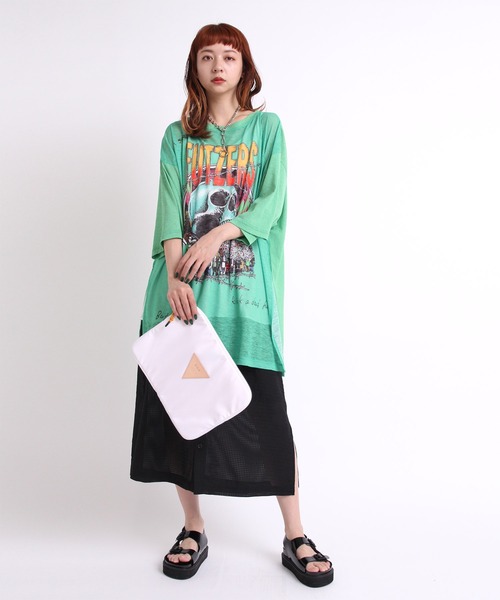 RNA（アールエヌエー）の「E4848 エナメルプラットフォームサンダル（サンダル・レディース・グリーン/ブラック/ホワイト・MEDIUM/SMALL）」の21枚目の写真