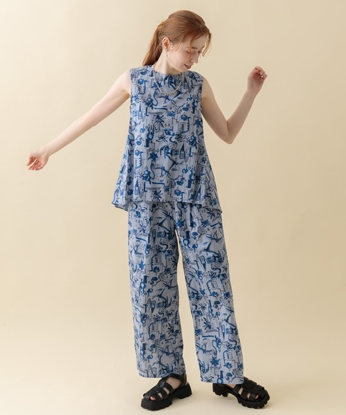 CLOCHE（クロシェ）の「cloche 街柄綿ブラウス（シャツ/ブラウス・レディース・ホワイト/カーキ/ブルー・FREE）」の12枚目の写真