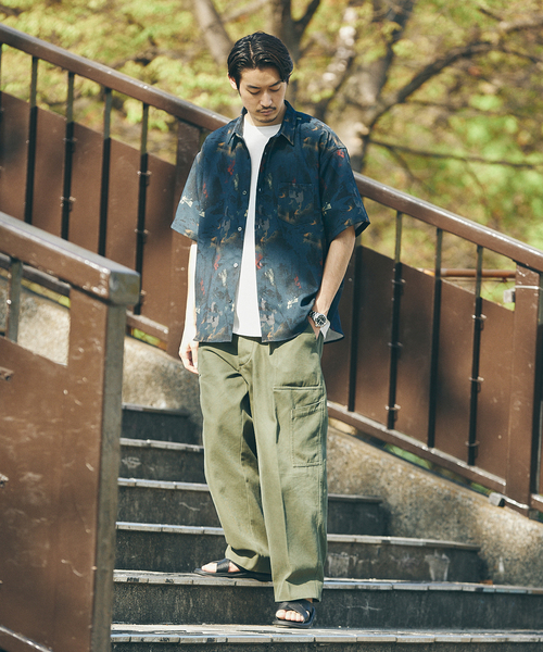 JOURNAL STANDARD(ジャーナルスタンダード)の「ウォールペイント レギュラーシャツ(シャツ/ブラウス・メンズ・ベージュ/グリーン系その他/ネイビー/イエロー系その他・MEDIUM/LARGE)」の11枚目の写真