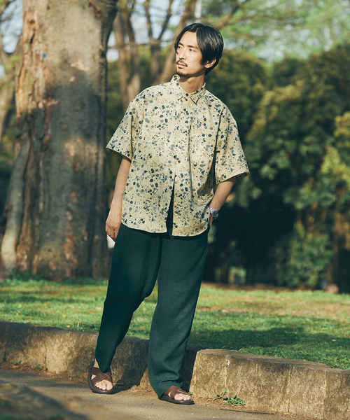 JOURNAL STANDARD(ジャーナルスタンダード)の「ウォールペイント レギュラーシャツ(シャツ/ブラウス・メンズ・ベージュ/グリーン系その他/ネイビー/イエロー系その他・MEDIUM/LARGE)」の7枚目の写真