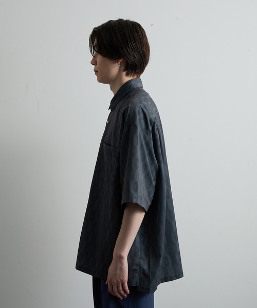 JUNRED（ジュンレッド）の「オールドファブリックドレープルーズシャツ（シャツ/ブラウス・メンズ・モスグリーン/チャコールグレー・S/M/L）」の7枚目の写真