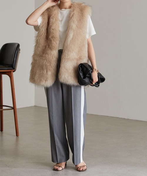 COLLAGE GALLARDAGALANTE（コラージュガリャルダガランテ）の「進化したトラックパンツ/楽ちん/美脚効果/ゴムベルトサイドラインパンツ/手洗い可（スラックス・レディース・ライトグレー/ベージュ・FREE）」の5枚目の写真