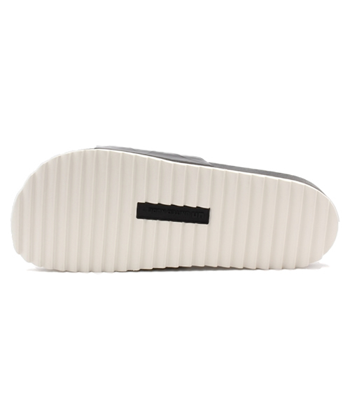 UNITED NUDE（ユナイテッドヌード）の「UNITED NUDE 『RUBBER SANDAL』（サンダル・メンズ・ブラック/ブルー/シルバー・43/42/40/41）」の4枚目の写真