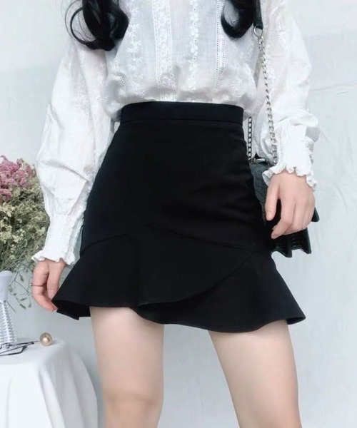 Auntie Rosa（アンティローザ）の「ヘムフリルミニスカート（スカート・レディース・ホワイト/ブラック・FREE）」の3枚目の写真