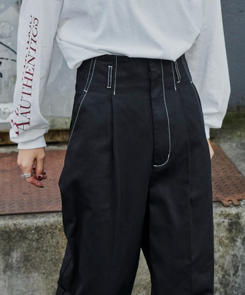 Auntie Rosa Holiday(アンティローザホリデー)の「配色ステッチハイライズチノトラウザー / サイズ展開あり(チノパンツ・レディース・ブラック/ベージュ/アイボリー・SMALL/MEDIUM)」の2枚目の写真