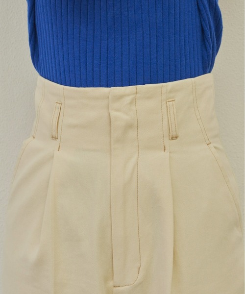 Auntie Rosa Holiday(アンティローザホリデー)の「配色ステッチハイライズチノトラウザー / サイズ展開あり(チノパンツ・レディース・ブラック/ベージュ/アイボリー・SMALL/MEDIUM)」の11枚目の写真