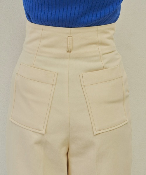 Auntie Rosa Holiday(アンティローザホリデー)の「配色ステッチハイライズチノトラウザー / サイズ展開あり(チノパンツ・レディース・ブラック/ベージュ/アイボリー・SMALL/MEDIUM)」の12枚目の写真