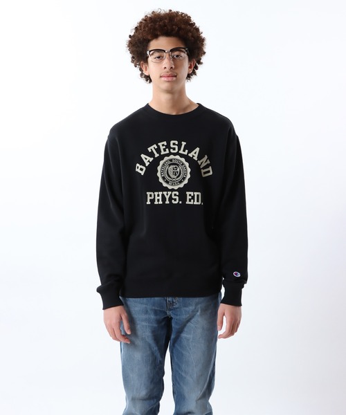 Champion(チャンピオン)の「【Champion/チャンピオン】メンズ ベーシック クルーネックスウェットシャツ(スウェット・メンズ・マルーン/ホワイト/ネイビー/グレー/ブラック・X-LARGE/SMALL/MEDIUM/LARGE)」の2枚目の写真