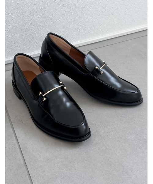 Re:EDIT（リエディ）の「[2024SS COLLECTION][大きいサイズ有]アーモンドトゥビットローファー（ローファー・レディース・グリーン/ブラック/ブラウン/アイボリー/シルバー/ブラック系その他/ブラウン系その他/ホワイト系その他・SMALL/MEDIUM/X-LARGE/XX-LARGE/LARGE）」の4枚目の写真