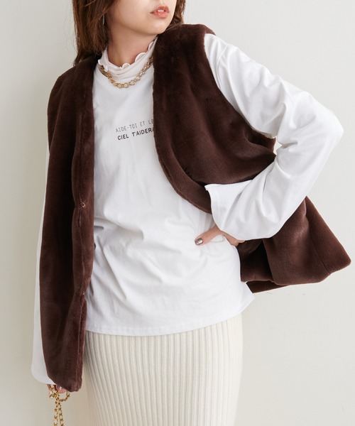 natural couture(ナチュラルクチュール)の「2022AWアイテム/ロゴ違いで揃えたくなる アソートロゴ入りフレアスリーブT(Tシャツ/カットソー・レディース・その他1/その他2/その他3/その他4・FREE)」の5枚目の写真