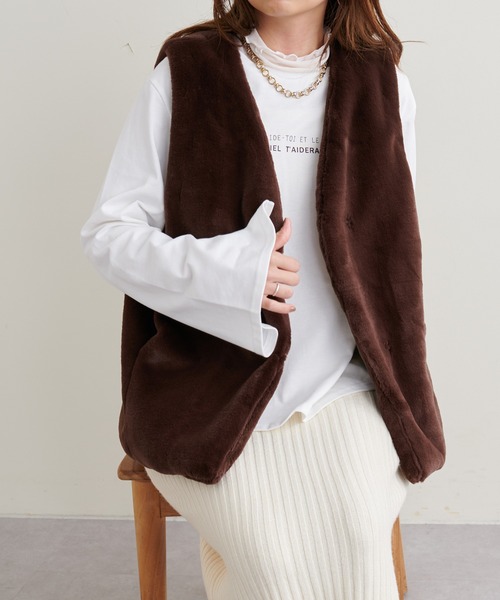 natural couture(ナチュラルクチュール)の「2022AWアイテム/ロゴ違いで揃えたくなる アソートロゴ入りフレアスリーブT(Tシャツ/カットソー・レディース・その他1/その他2/その他3/その他4・FREE)」の6枚目の写真