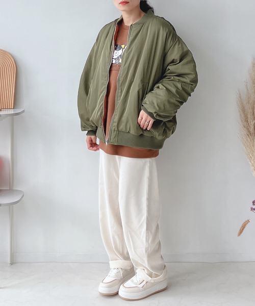 AS KNOW AS plus（アズノゥアズプラス）の「♪ビッグ ボリュームMA-1 ブルゾン（MA-1・レディース・アイボリー/カーキ/ブラック・FREE）」の5枚目の写真