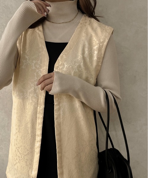 apres jour clair(アプレジュールクレア)の「【apres jour clair】ジャガードベスト【ZOZOTOWN限定アイテム】(ベスト・レディース・ブラウン系その他/ベージュ/オフホワイト・X-LARGE/フリー)」の22枚目の写真