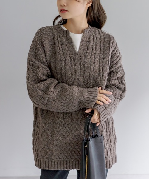 PUAL CE CIN（ピュアルセシン）の「シェットランドウールキーネックプルオーバー（ニット/セーター・レディース・モカ/ブラック/アイボリー・FREE）」の3枚目の写真