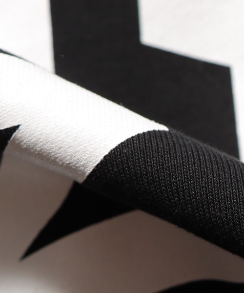 Captains Helm Golf（キャプテンズヘルムゴルフ）の「別注：CAPTAINS HELM GOLF/キャプテンズヘルムゴルフ×EVEN/イーヴン #PLAY EVEN CREW SWEAT（スウェット・メンズ・ホワイト/ブラック・M/L/XL）」の3枚目の写真