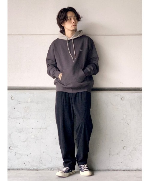 Lee(リー)の「【Lee】バイカラーパーカー(パーカー・メンズ・ブラック・M/XL/L)」の3枚目の写真