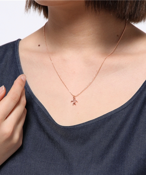 Kahiko（カヒコ）の「【Kahiko】プチホヌネックレス（ネックレス・レディース・ピンク/シルバー/ゴールド・FREE）」の4枚目の写真