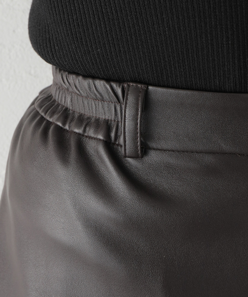 ROSEanna(ローズアンナ)の「【ROSEANNA/ローズアンナ】FAKEレザーPT:パンツ(その他パンツ・レディース・ブラウン・36)」の6枚目の写真