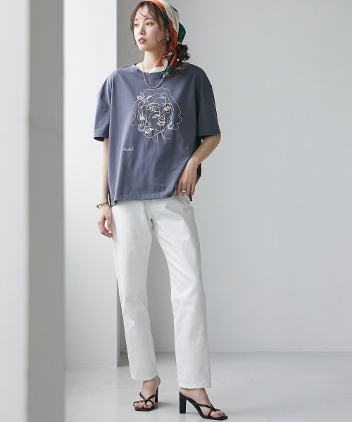 miclat(ミクラ)の「大きいサイズ miclatオリジナルプリントTシャツ(Tシャツ/カットソー・レディース・チャコールグレー/オフホワイト/グリーン系・L/3L/LL/5L/4L)」の11枚目の写真