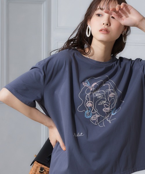 miclat(ミクラ)の「大きいサイズ miclatオリジナルプリントTシャツ(Tシャツ/カットソー・レディース・チャコールグレー/オフホワイト/グリーン系・L/3L/LL/5L/4L)」の4枚目の写真