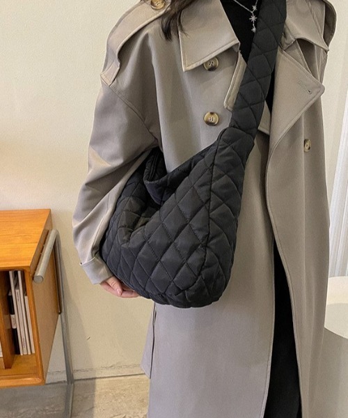 シュプリーム23ss ショルダーバッグ 美品！ SUPREME シュプリーム ショルダーバッグ23ss
