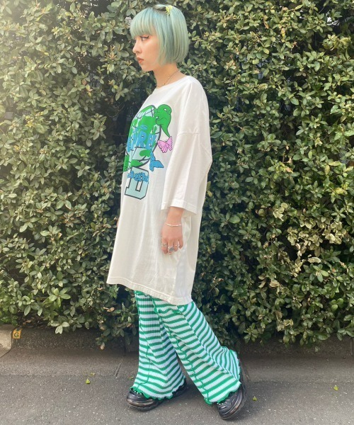 Candy Stripper（キャンディストリッパー）の「LET'S EXPLORE! BIGBIG Tシャツ（Tシャツ/カットソー・レディース・オフホワイト/グリーン/ブラック/ブルー・2）」の5枚目の写真