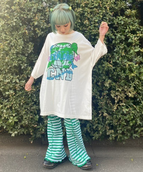 Candy Stripper（キャンディストリッパー）の「LET'S EXPLORE! BIGBIG Tシャツ（Tシャツ/カットソー・レディース・オフホワイト/グリーン/ブラック/ブルー・2）」の10枚目の写真