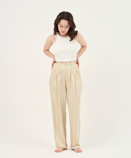 TINA:JOJUN(ティーナジョジュン)の「4タック サテンストレートパンツ TINA:JOJUN(その他パンツ・レディース・ピンク/ライトベージュ・S/M)」の10枚目の写真
