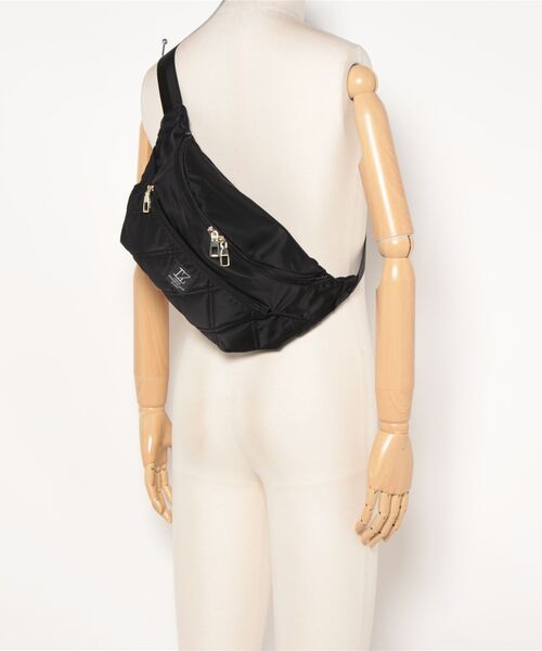 LIZDAYS（リズデイズ）の「(LF)【LIZDAYS】キルティング ナイロン ボディバッグ（ボディバッグ/ウエストポーチ・レディース・ベージュ/ダークグレー/ブラック・ONE SIZE）」の5枚目の写真