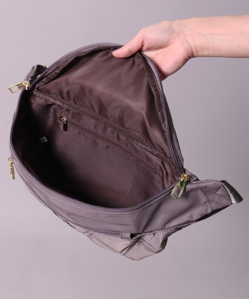 LIZDAYS（リズデイズ）の「(LF)【LIZDAYS】キルティング ナイロン ボディバッグ（ボディバッグ/ウエストポーチ・レディース・ベージュ/ダークグレー/ブラック・ONE SIZE）」の14枚目の写真