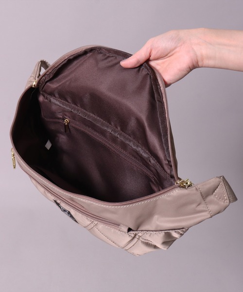 LIZDAYS（リズデイズ）の「(LF)【LIZDAYS】キルティング ナイロン ボディバッグ（ボディバッグ/ウエストポーチ・レディース・ベージュ/ダークグレー/ブラック・ONE SIZE）」の15枚目の写真