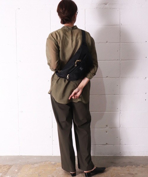 LIZDAYS（リズデイズ）の「(LF)【LIZDAYS】キルティング ナイロン ボディバッグ（ボディバッグ/ウエストポーチ・レディース・ベージュ/ダークグレー/ブラック・ONE SIZE）」の16枚目の写真