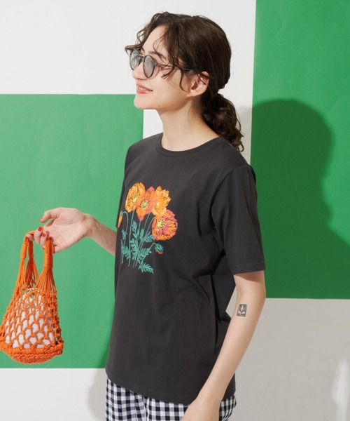 MERLOT(メルロー)の「フラワープリントT(Tシャツ/カットソー・レディース・ホワイト/ブラック・FREE)」の11枚目の写真
