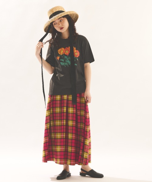 MERLOT(メルロー)の「フラワープリントT(Tシャツ/カットソー・レディース・ホワイト/ブラック・FREE)」の22枚目の写真