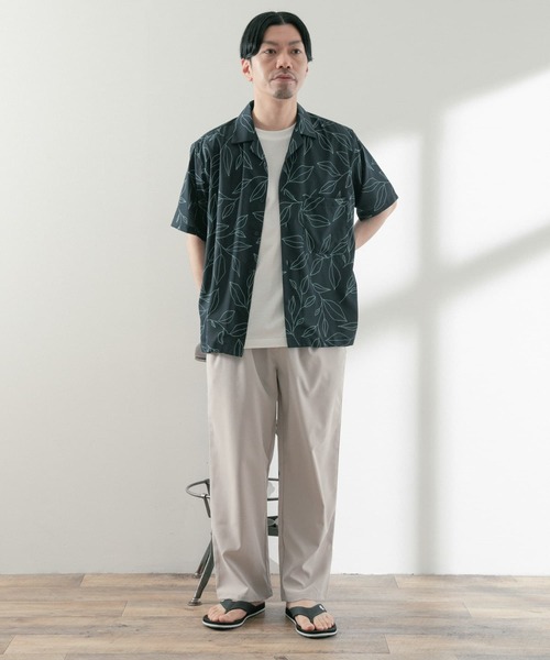 ITEMS URBANRESEARCH（アイテムズ アーバンリサーチ）の「『イージーケア』AIRLY 1-tuck イージーパンツ（その他パンツ・メンズ・オリーブ/ブラック/ライトベージュ/ブルー系その他・LARGE/MEDIUM）」の11枚目の写真