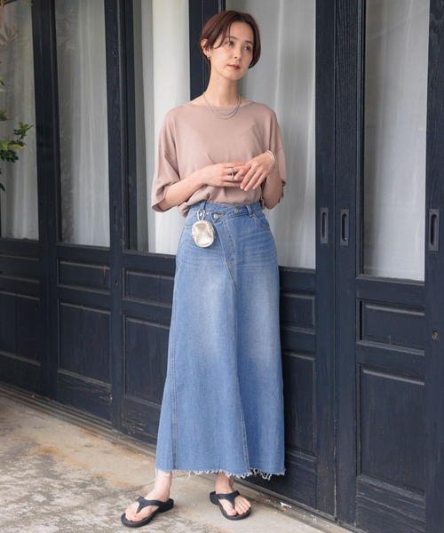 LEPSIM(レプシィム)の「アシメスリットデニムスカート 704344(スカート・レディース・ライトブルー/ブルー・LARGE/MEDIUM)」の5枚目の写真
